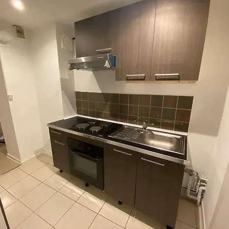 Joli Studio 50m De La Gare Apartment